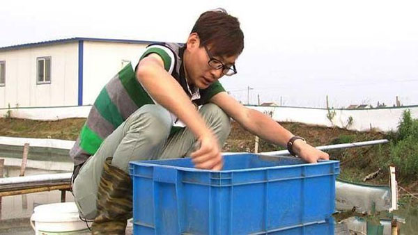 90后大學(xué)生兒子張鍵：創(chuàng)業(yè)2年賺500萬，扛起父親車禍時(shí)留下的巨債