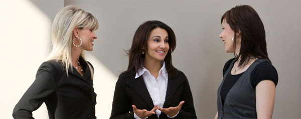 職場(chǎng)里，上面有人罩著，到底有多重要？