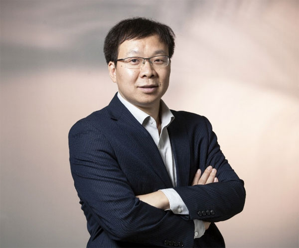 黑客季昕華：從技術(shù)宅到創(chuàng)業(yè)英雄的五個故事