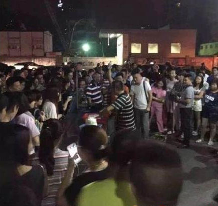 炒飯哥陳忠：南京最牛炒飯年入四十萬，生意好到驚動(dòng)警察