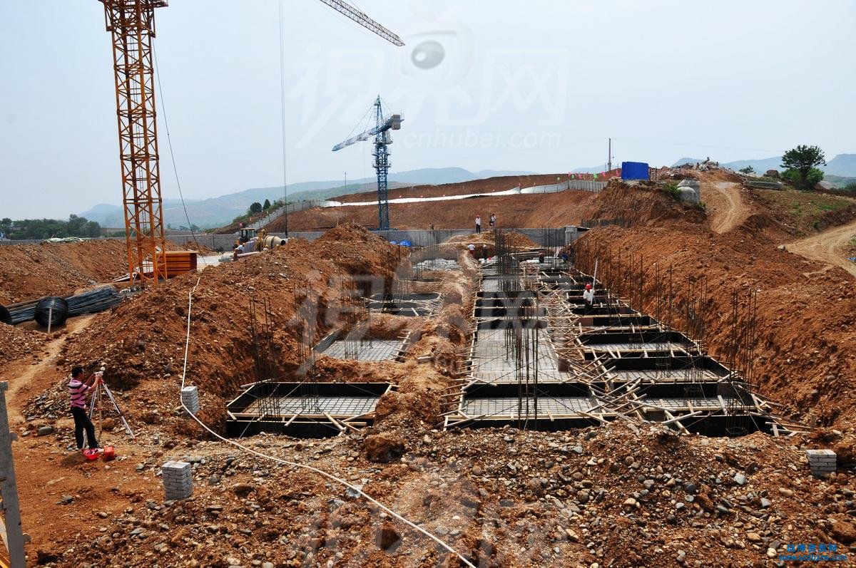 地基基礎(chǔ)工程專業(yè)承包資質(zhì)需要配置的人員