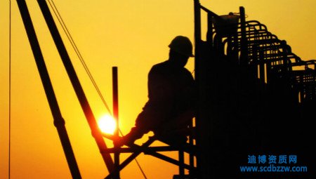 勞務(wù)公司要有幾級資質(zhì)才能承接工程？