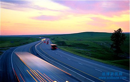 辦理公路路面工程資質(zhì)需要那些人員證書？