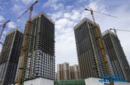 建筑工程三級(jí)資質(zhì)需要哪些人員證書