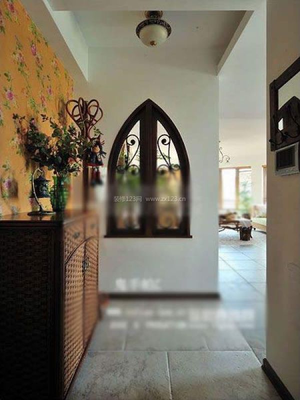 真省錢！簡約裝修打造大方玄關(guān)