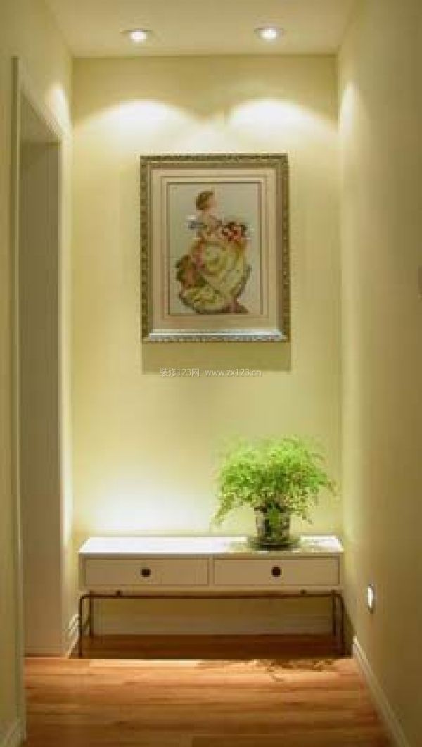 真省錢！簡約裝修打造大方玄關(guān)