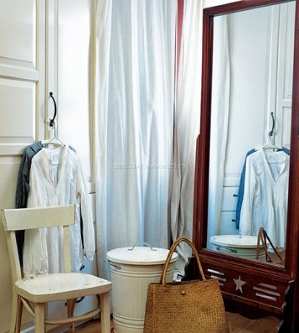 時(shí)光雕刻的書室主義的態(tài)度