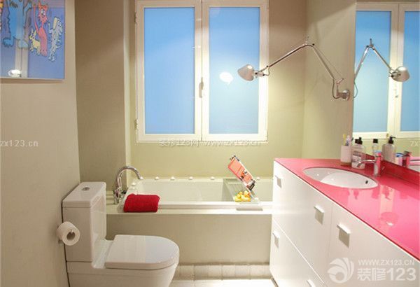 衛(wèi)生間怎么裝修：注意通風(fēng)防潮