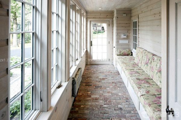 封閉式陽臺裝修注意事項(xiàng)