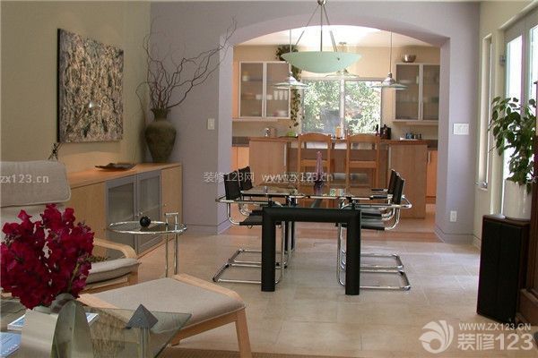 美式鄉(xiāng)村風(fēng)格家居與瓷磚搭配